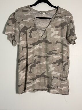 Express One Eleven Camo Light Taupe Knit Top